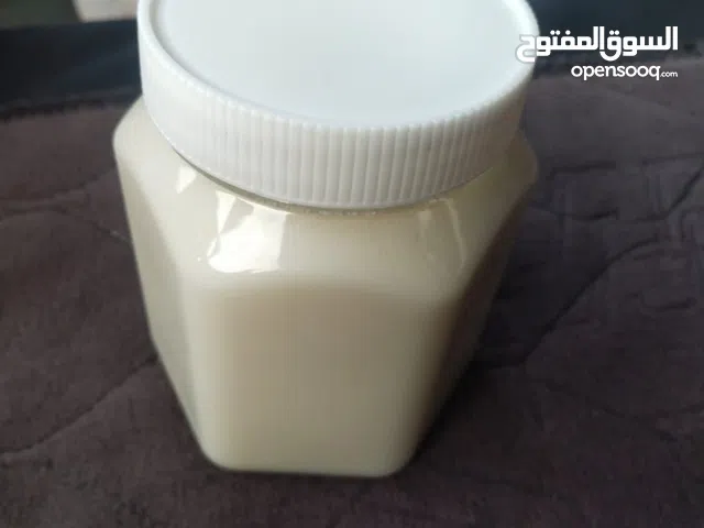 عسل أبيض فاخر لعشاق الطعم الأصي  لجودة عالية وسعر مناسب – عسل أبيض كريمي