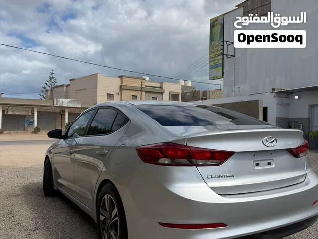 هيونداي لانترا
