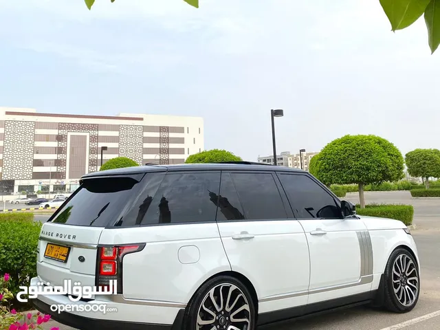SUV Land Rover in Muscat