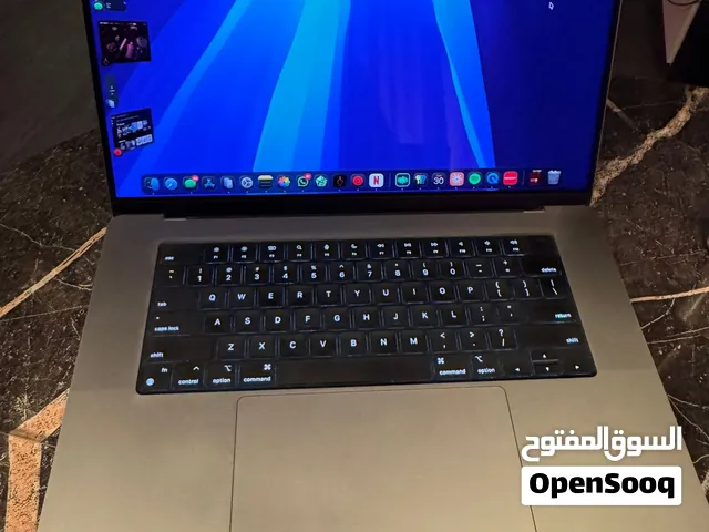 MacBook Pro M1 16inch with Magic Mouse 2 black بسعر اقل من السوق