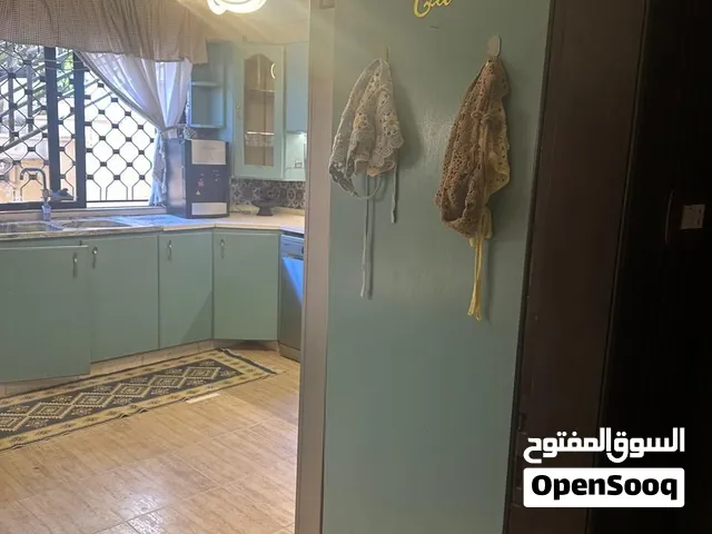 مطبخ لاتيه ممتاز للبيع