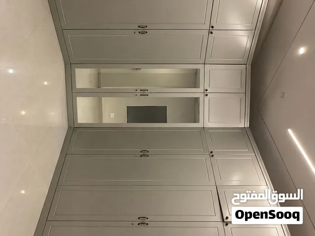 دولاب 4 متر كبير جدا للبيع المستعجل