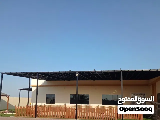 استراحة ,مرخصة مقابل الشارع البحري بالمصنعه للبيع
