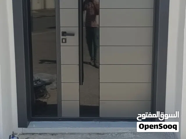 Entrance Cust n Cliding  Aluminium Doors