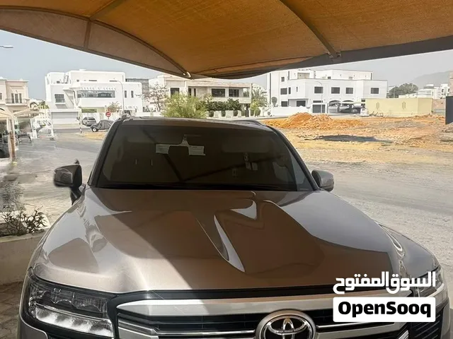 لاندكروزر 2025GXR V6