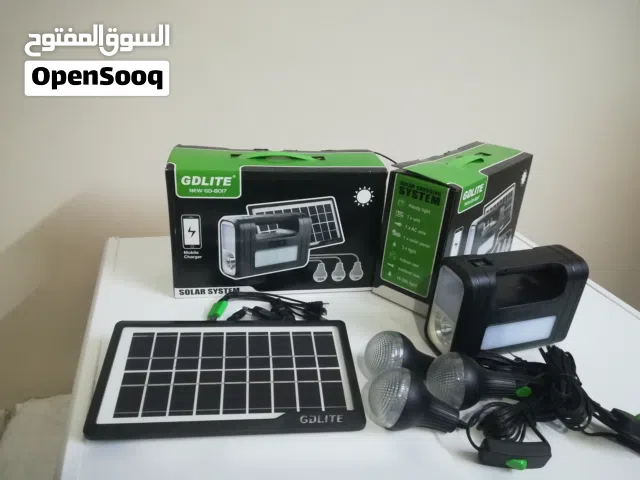 كشاف شحن طاقه شمسيه مع لوح ضوء عالطاقه الشمسيه و الكهرباء شاحن طاقه شمسيه 3 لمبات متنقل اضائه لمبه