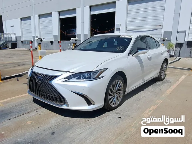 Lexus es300h 2022