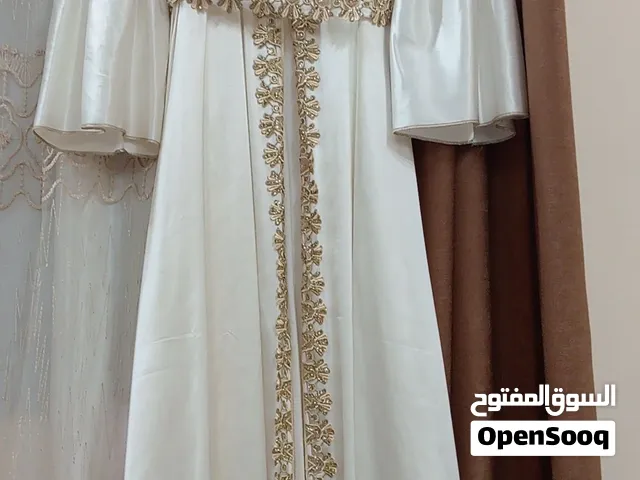 قفطان فخم للمناسبات بسعر طري