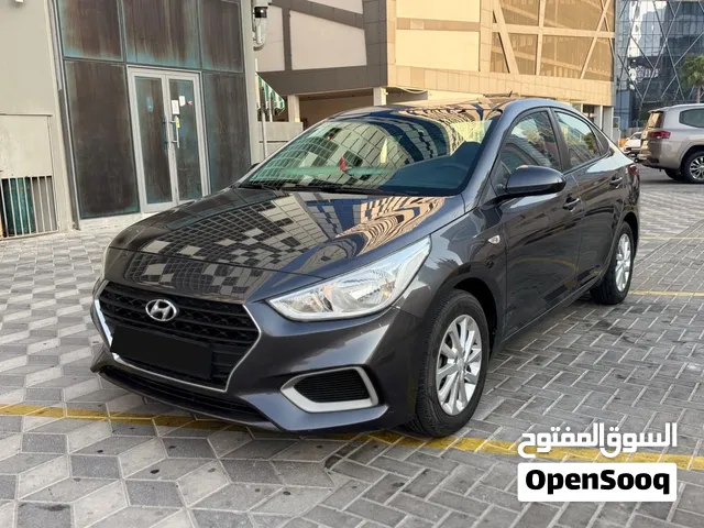 للبيع هيونداي اكسنت  ميد اوبشن   موديل 2020  ماشي 121.000KM  وكاله البحرين  سرفس منتظم  تحكم بال
