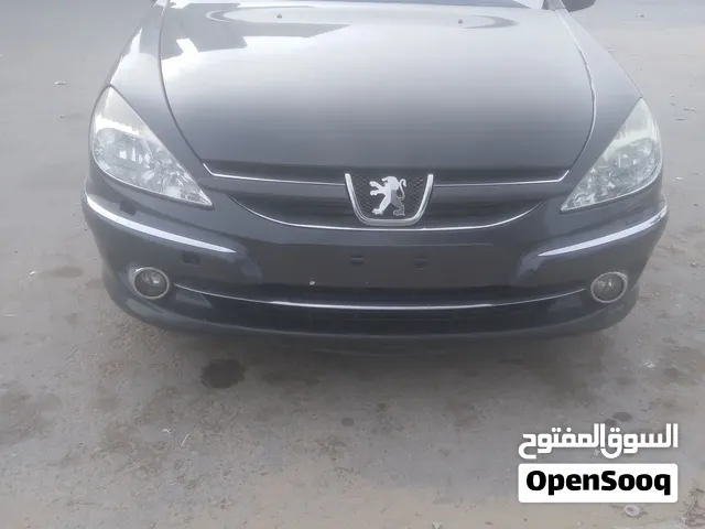 بيجو 607 موديل 2006 محرك ممتاز الهيكل خالي من العيوب