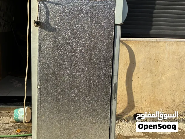فريزر عامودي للبيع ماتور جديد بتوصل درجة حرارته -17