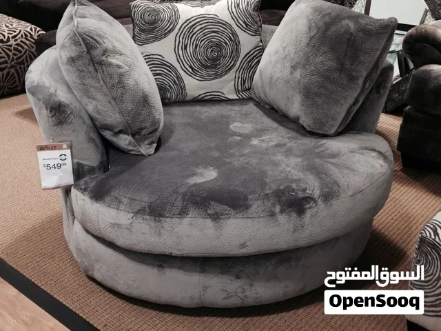 كرسي دائري  الوان حسب الطلب شغل درجه اولى  قياس 120 سم السعر 185 الف   قماش قديفة