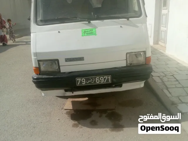 شاحنة نيسان