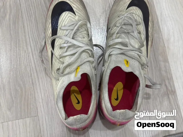 حذاء كره فدم اصلي فيتنامي