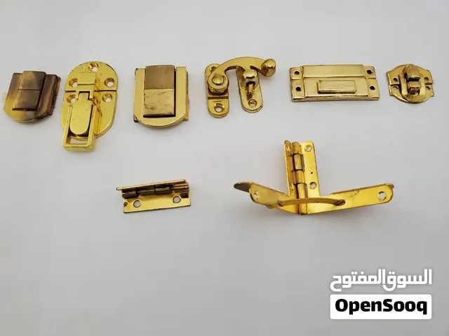 اقفال منوعه بكميات كبيره عررررطه للمقطف اقفال ذهبيه الفاهم عيعرف