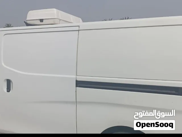 سيارة نيسان نافارا 2014 ذات مواصفات خليجية بحالة ممتازة