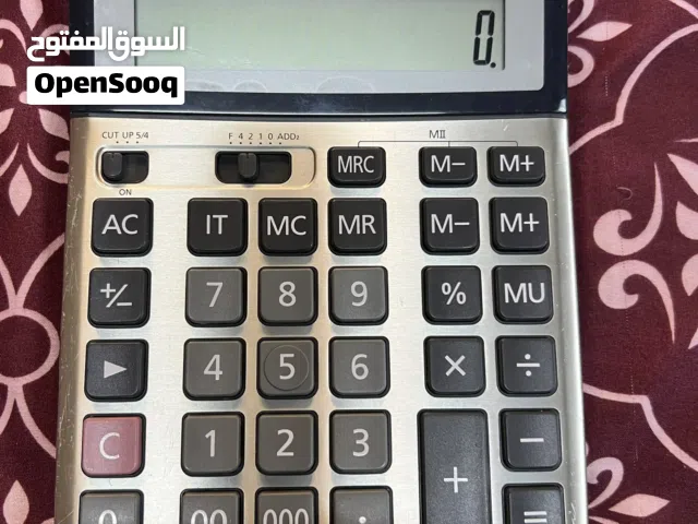 اله حاسبه مكتبيه  casio  عدد 2 بسعر  12 دنانير