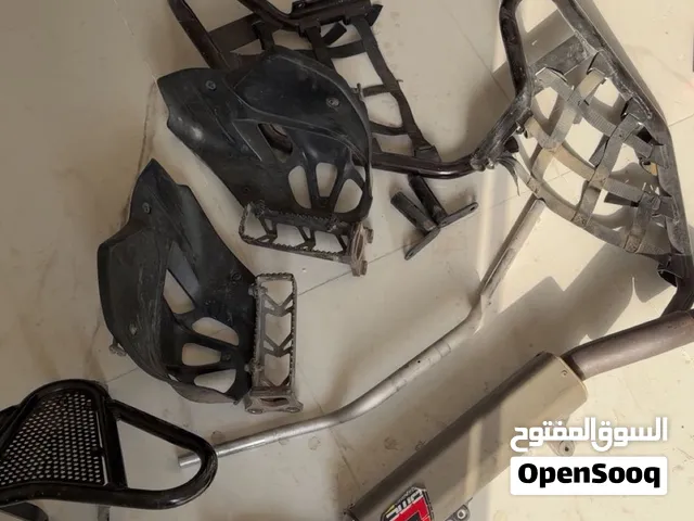 قزوز دراجه و دواسات و سكان و دعاميه لدراجه رابتر yfz450
