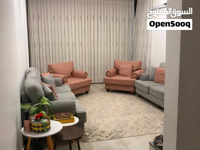 للبيع – شقة سكنية ركنية - مميزة بإطلالة  على مدينة بغداد - في مجمع السلام السكني