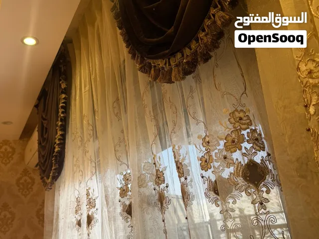 ستائر عدد 2 للبيع
