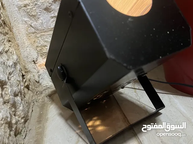 اضاءة داخليه او خارجيه. للمحلات والمنازل والترس والكافيات والمقاهي. لرمضان
