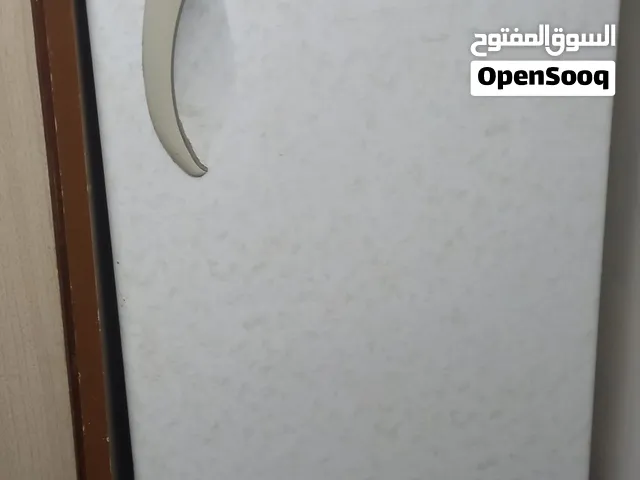 ديب فريزر كريازي رأسي ( Kiriazi Upright Deep لترFreezer 270