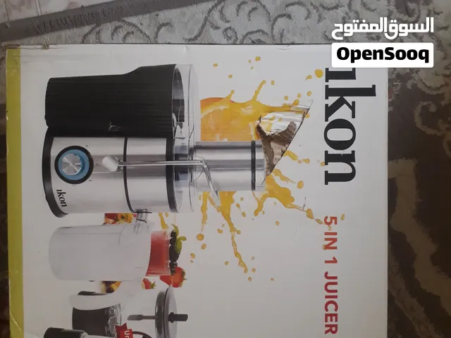 خلاط ايكون جديد غير مستعمل ابدا  السعر 15ريال عماني قابل للتفاوض