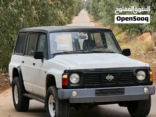 نيسان باترول سفاري محرك 42 ستاندر، كمبيو 4 مارشات القديم الأول الممتاز  وصاله ممتازة، صالون ممتاز..