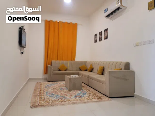 شقق وغرف واستديوهات للإيجار الشهري حتى 30/6 في صلالة  وعوقد الشمالية والسعادة الشمالية