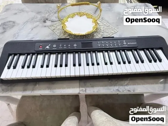 السلام عليكم كيبوردMZنضيف للبيع   الكيبورد من mzالمعروف كلش بالبصرة وكلش نضيف استعمال قليل وبي مجال