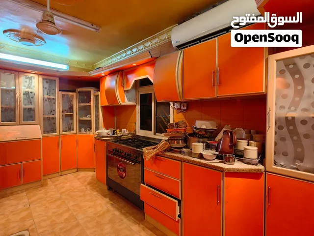 أثاث مستعمل
