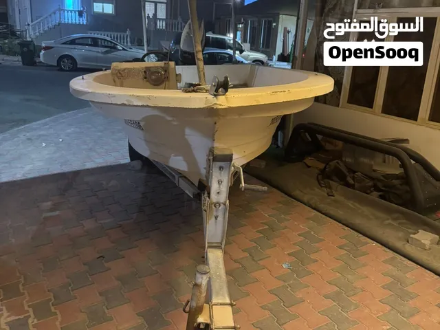 طراد قرف عماني موديل 92 ومكينة 40 حصان موديل 92
