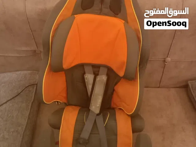 كرسي سيارة أطفال تشيكو