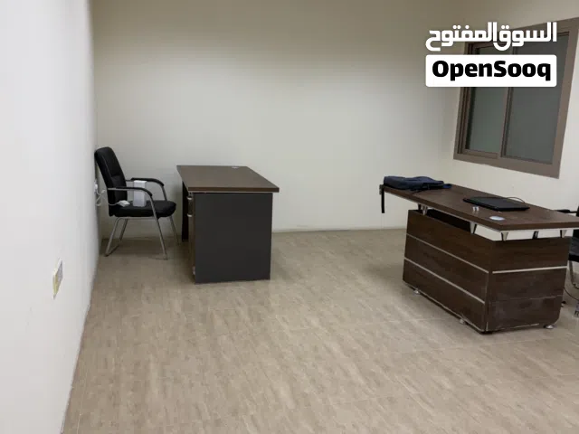 مكاتب تجارية للإيجار في موقع استراتيجي فقط 60 دينار Commercial offices for rent