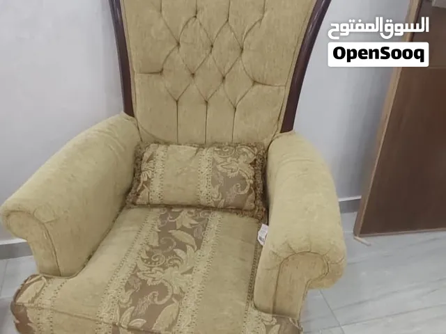 كنب 9 قطع بحالة جيدة