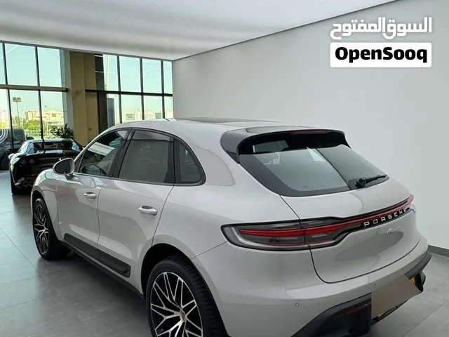 وكالة عُمان بورش ساتا  مالك أول ممشى 69000 KM صيانة الوكالة  تأمين شامل سنه