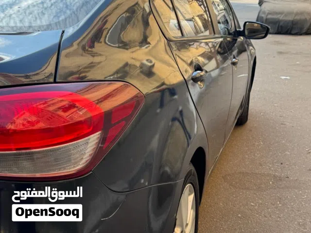 سياره كيا سيراتو البيع موديل 2017 كامله اتوماتيك  تحكم طاره ملتى ميديا كوتش جديد
