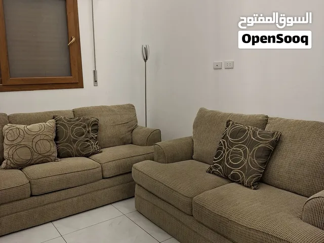 صالون صناعة امريكية مستعمل استعمال بسيط للبيع
