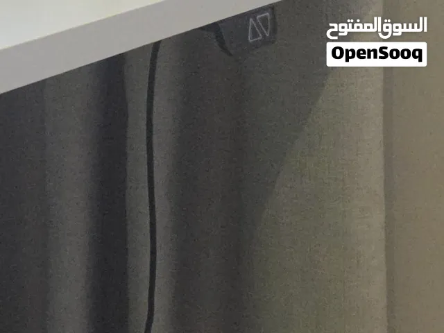 طاولات من ايكيا قيمنج