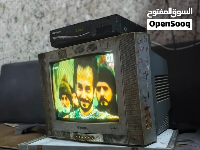 تلفزيون القديم كلش حلو ومرتب بس بيه وسخ  بمسحه يروح