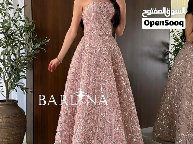 فستان سهرة من بارلينا لون بنك