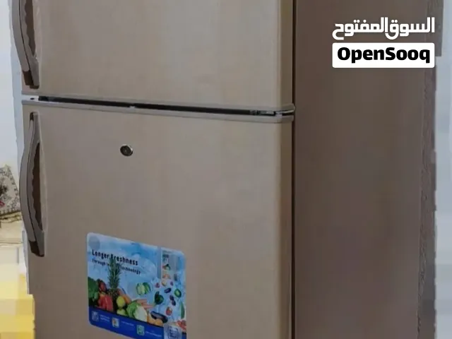 ثلاجه جديده ونضيفه وسعرها مناسب
