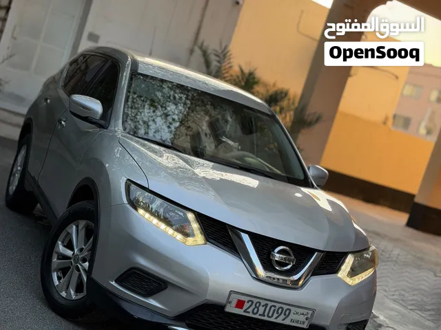 Nissan X-trail 2015 mid option in excellent condition