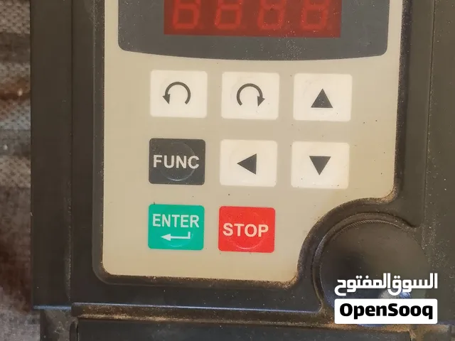انفيرتر تحكم سرعة موتور أصلي من شركة ADLEE المعروفة، بحالة ممتازة وشغال 100%