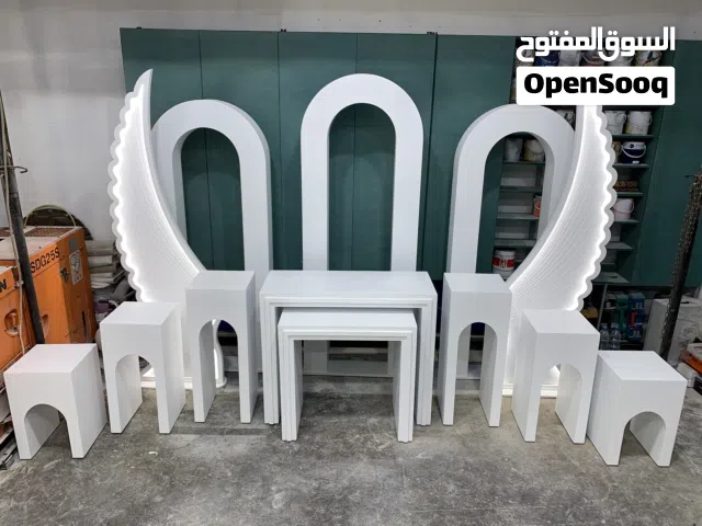 ديكورات ستاندات أعمال خشبية