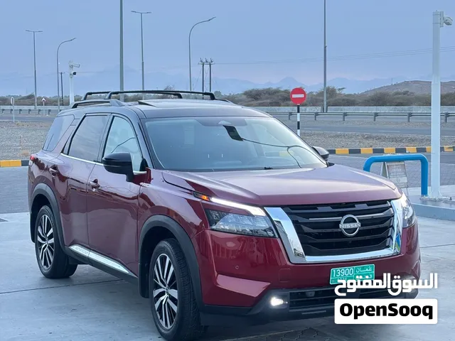 Used Nissan Pathfinder in Al Batinah