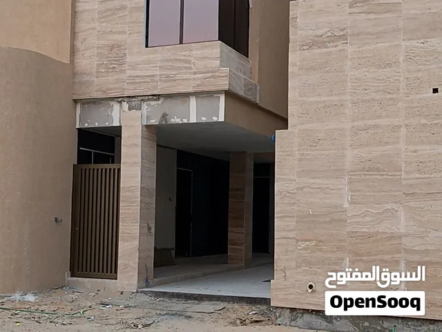 متخصصين في الألمنيوم و الزجاج