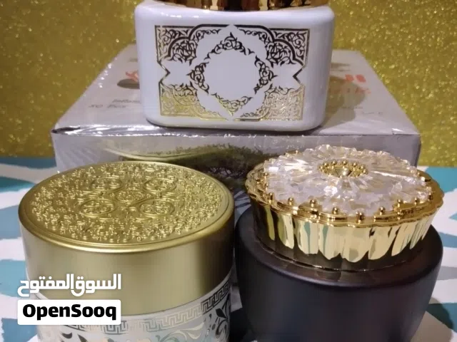 للبيع بخور وعود ولبان اكل ولبان معطر ومخلط عود ومخلطات أخرى ومرشات غرف وفراش وستائر وكنب وملابس