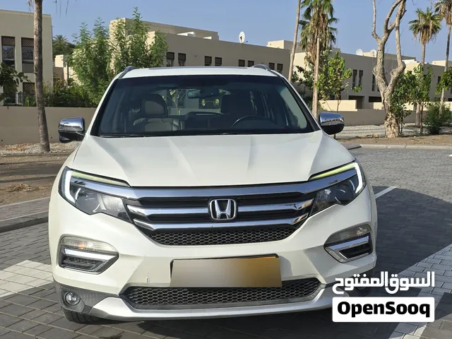 2017 Honda Pilot Touring AWD SUV with Panoramic Sunroof and Loaded Interior