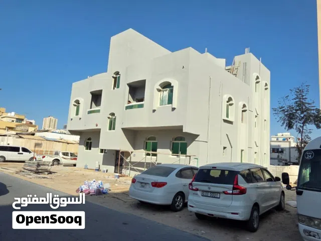 بناية سكنية استثمارية للبيع في النعيمية 2  دخل 260 ألف  2.8 مليون درهم